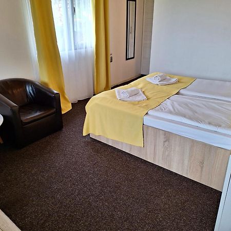 Pensiunea Tinelu Brasov Săcele Zewnętrze zdjęcie