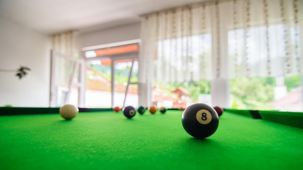 Pensiunea Tinelu Brasov Săcele Zewnętrze zdjęcie